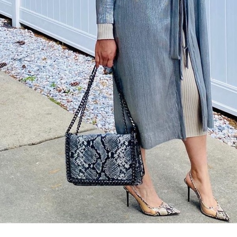 Crossbody bag. In good condition